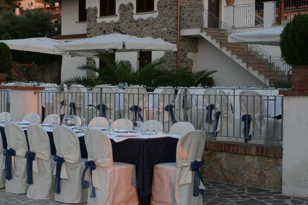 Hotel Gaudio Longobardi Bagian luar foto