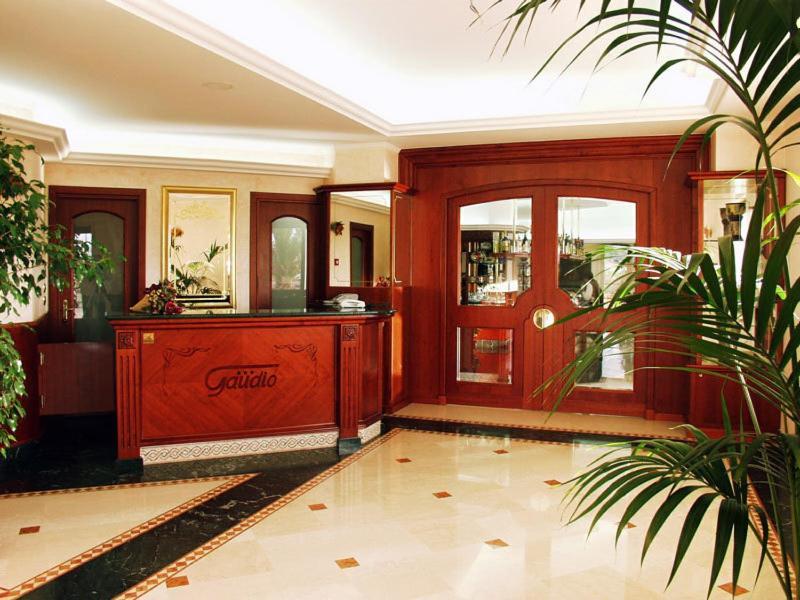 Hotel Gaudio Longobardi Bagian luar foto